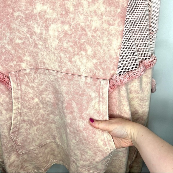 Bibi Pink Fishnet Accent Batwing Fringe Contemporary Pullover Sweatshirt Medium - Picture 6 of 15